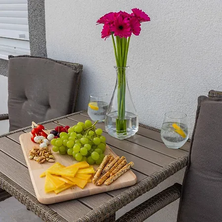 Apartment Luxury Seayou *