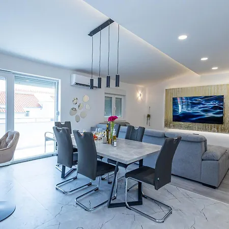 Luxury Seayou Apartment Kastela