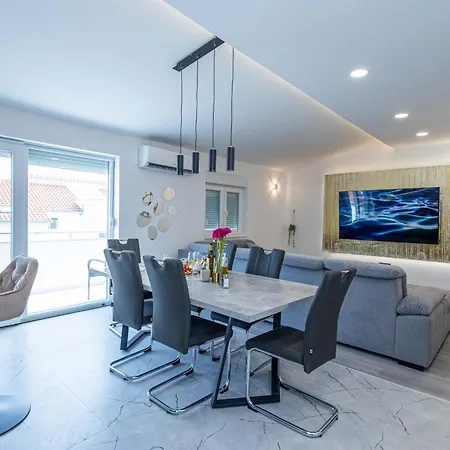 Luxury Seayou Apartment Kastela